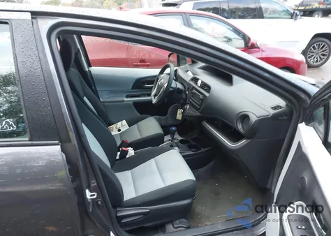 2014 Toyota Prius C Two z USA, uszkodzony, nr VIN JTDKDTB37E1568866